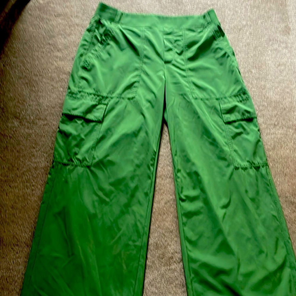 Athleta Brooklyn Heights High Rise Cargo Pants, Size 12 Aspen Green